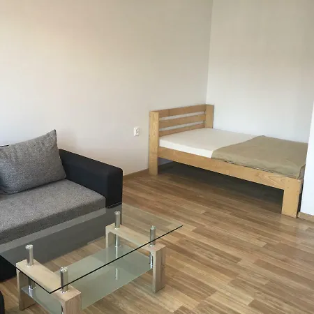 Apartamencik منزل للإقامة